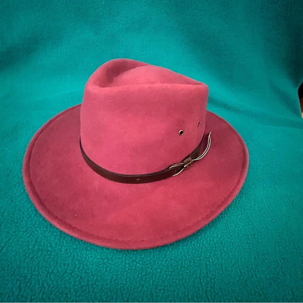 Scale Mulberry Felt Fedora Hat with Thin Leather Band